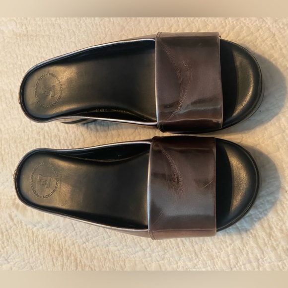 French Connection metallic slides - Picture 2 of 7